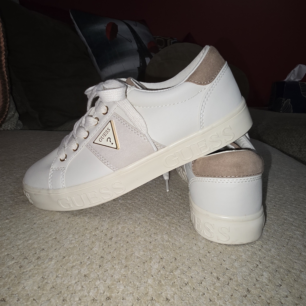 GUESS Women's White and Tan Sneakers